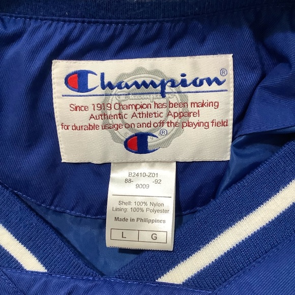 Champion Men’s Nylon Lined V-Neck Pullover Windbreaker Jacket - Picture 5 of 5